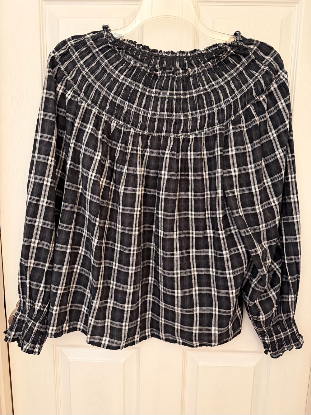Universal Thread Black and White Plaid Cotton Rayon Blouse - Size Large, EUC